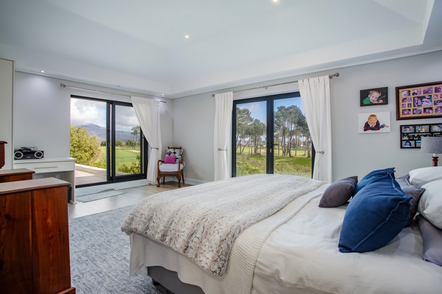 4 Bedroom Property for Sale in Pearl Valley at Val de Vie Western Cape